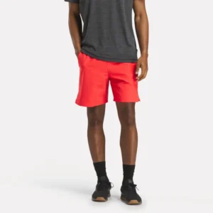 SHORT ATHLETE